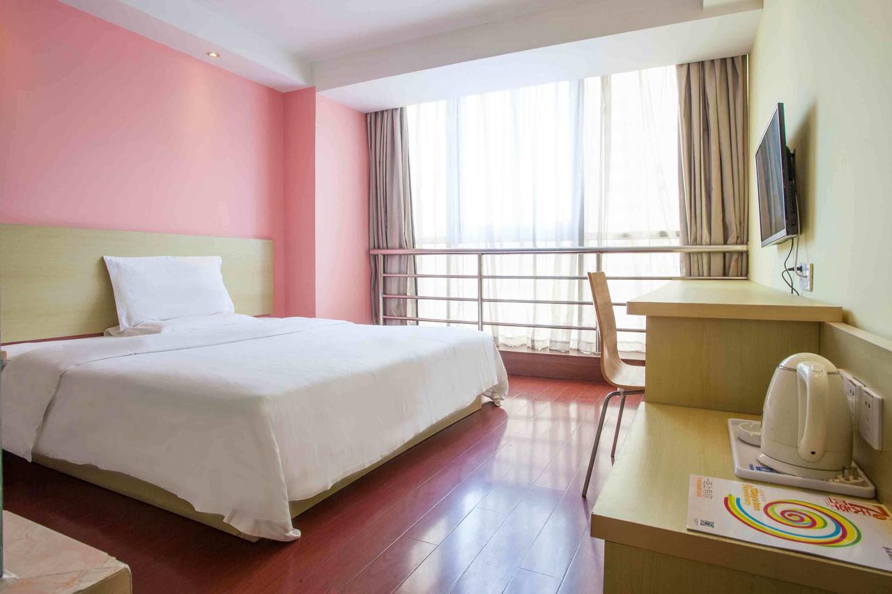 7Days Inn Yunfu Luoding Central מראה חיצוני תמונה