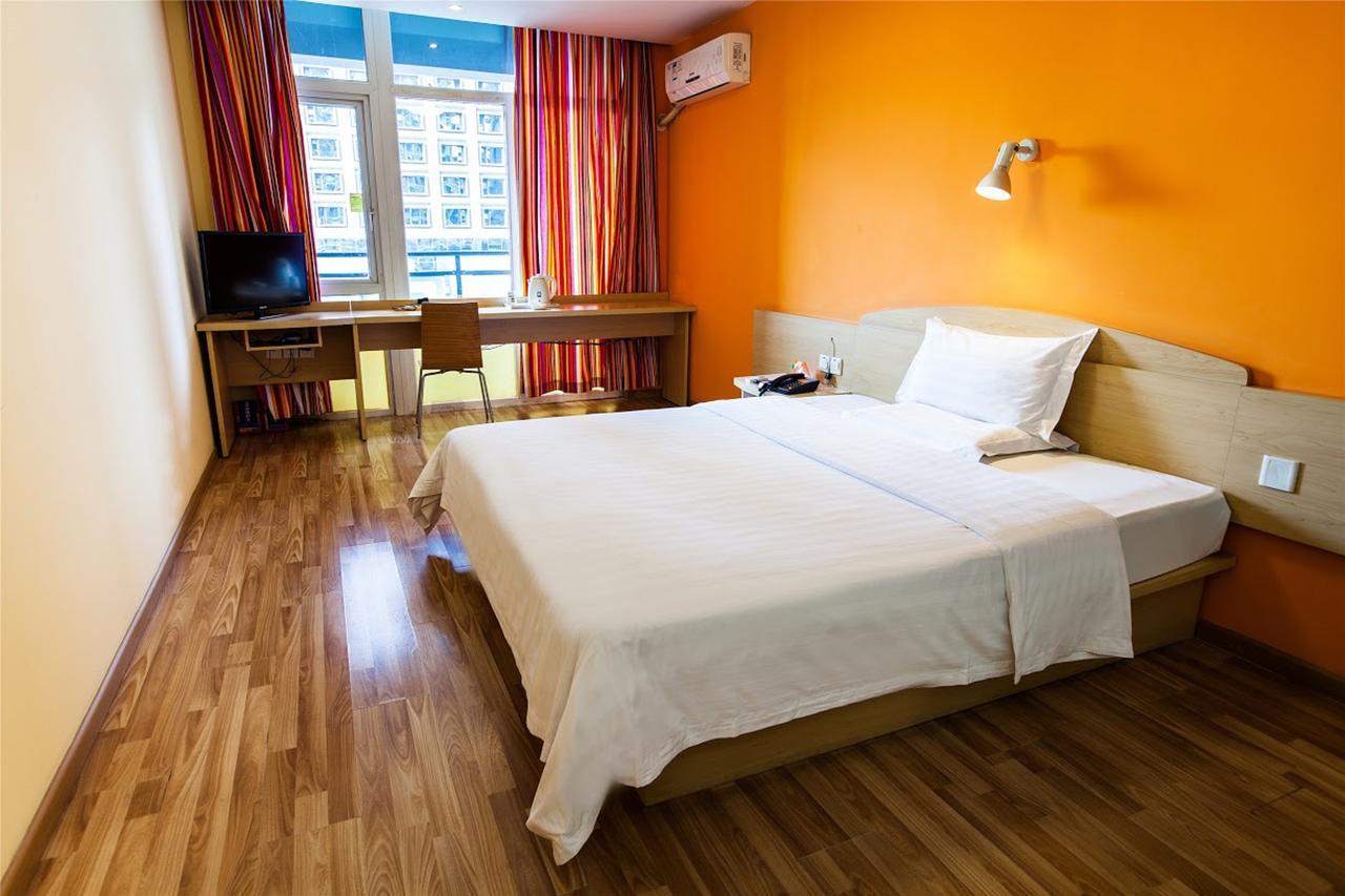7Days Inn Yunfu Luoding Central מראה חיצוני תמונה
