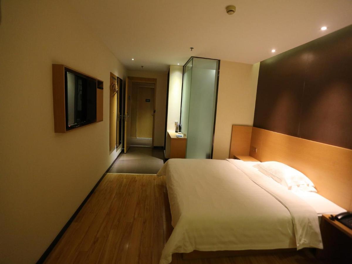 7Days Inn Yunfu Luoding Central מראה חיצוני תמונה